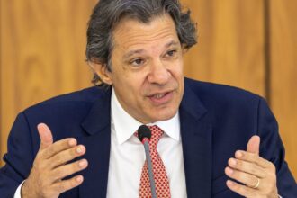 Governo propõe vagas de ensino técnico para reduzir dívida de estados