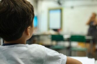 Acesso à educação avança no Brasil, mas sem atingir maioria das metas