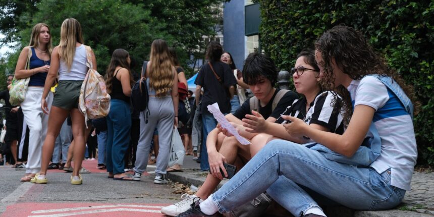 Enem 2025: entenda quem pode solicitar a reaplicação das provas