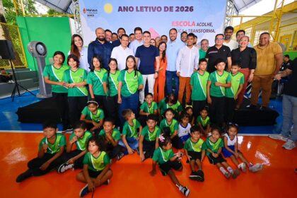 Prefeito David Almeida abre ano letivo de 2026 na zona ribeirinha