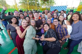 Prefeito fortalece valorização dos profissionais da educação