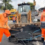 Prefeitura de Manaus dá continuidade à operação intensiva de recuperação asfáltica no bairro São Lázaro