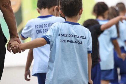 Alunos de escola no DF são “punidos” com flexão e PMs são afastados