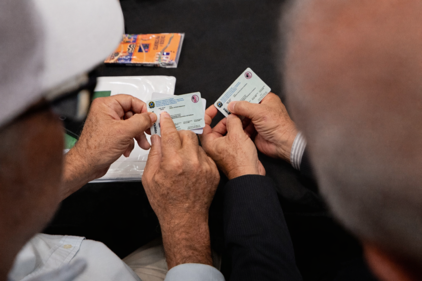 Confea cria sistema de identificação com carteira digital