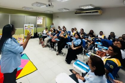 Educadores da Prefeitura de Manaus participam de formação dos programas de ‘Correção de Fluxo’