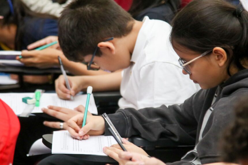 Educação de Manaus cresce no Saeb 2025