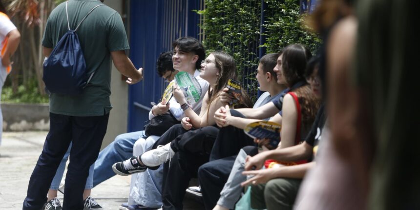 Inscrições para vagas remanescentes do Fies vão até 29 de abril