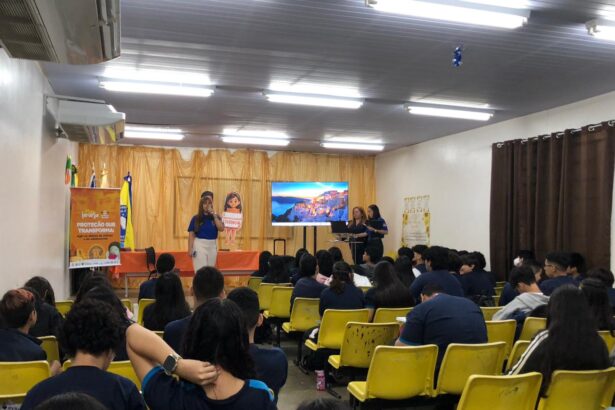 Estudantes municipais participam de roda de conversa sobre combate ao abuso e à exploração sexual de crianças e adolescentes