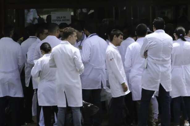 Enare: inscrição para residência médica com pré-requisito segue até 4ª