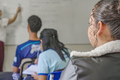 Nascidos em maio e junho recebem parcela do Pé-de-Meia, nesta quarta
