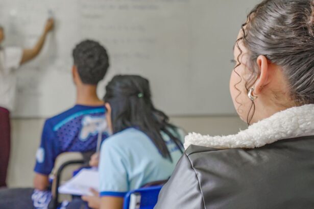 Nascidos em maio e junho recebem parcela do Pé-de-Meia, nesta quarta
