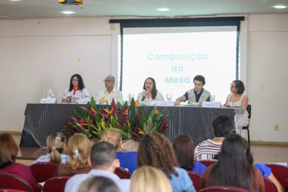 Seminário sobre enfrentamento da violência infantojuvenil é debatido com profissionais do magistério da rede municipal de ensino 