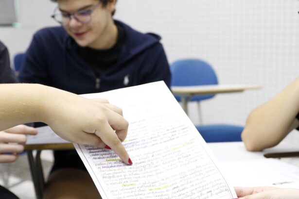 Encceja 2026: alunos já podem consultar cartilha de redação