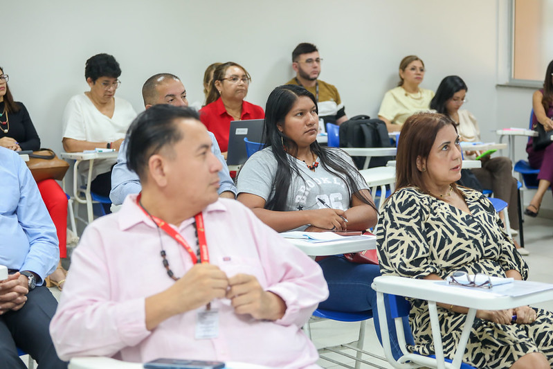 Equipe técnica de ensino da Prefeitura de Manaus participa de capacitação para elaboração do novo Plano Municipal de Educação 