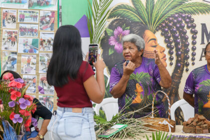 Estudantes adultos e idosos da Prefeitura apresentam projetos
