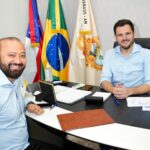 Prefeito Renato Junior anuncia que Manaus supera Rio de Janeiro e São Paulo ao registrar o melhor desempenho entre as três maiores redes municipais de ensino do Brasil